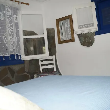 Ferienhaus Vourkari-bay 2 *